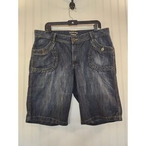 Lee Riders Womens Denim Shorts Dark Wash Ruffle Pocket Bermuda Size 13M 39x11